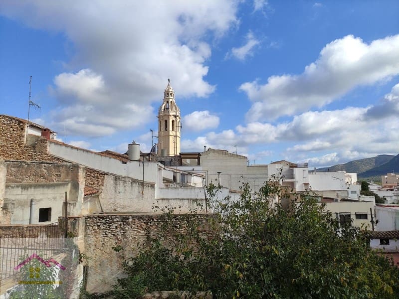 5 sovrum Lägenhet till salu i Alcala de Xivert - 150 000 € (Ref: 9841171)