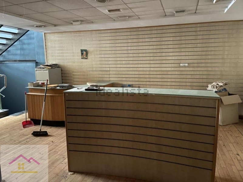 Erhverv til salg i Gandia med garage - € 595.000 (Ref: 9841172)