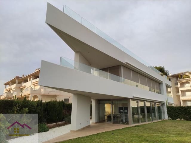 3 soveværelse Semi-Rækkehus til salg i Alcossebre, Alcalá de Xivert med swimmingpool garage - € 1.950.000 (Ref: 9841175)