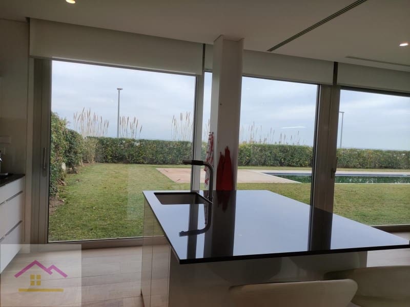3 bedroom Semi-detached Villa for sale in Alcossebre with pool garage - € 1,950,000 (Ref: 9841175)