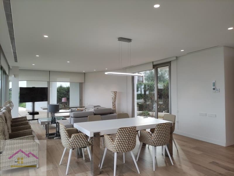 3 bedroom Semi-detached Villa for sale in Alcossebre with pool garage - € 1,950,000 (Ref: 9841175)