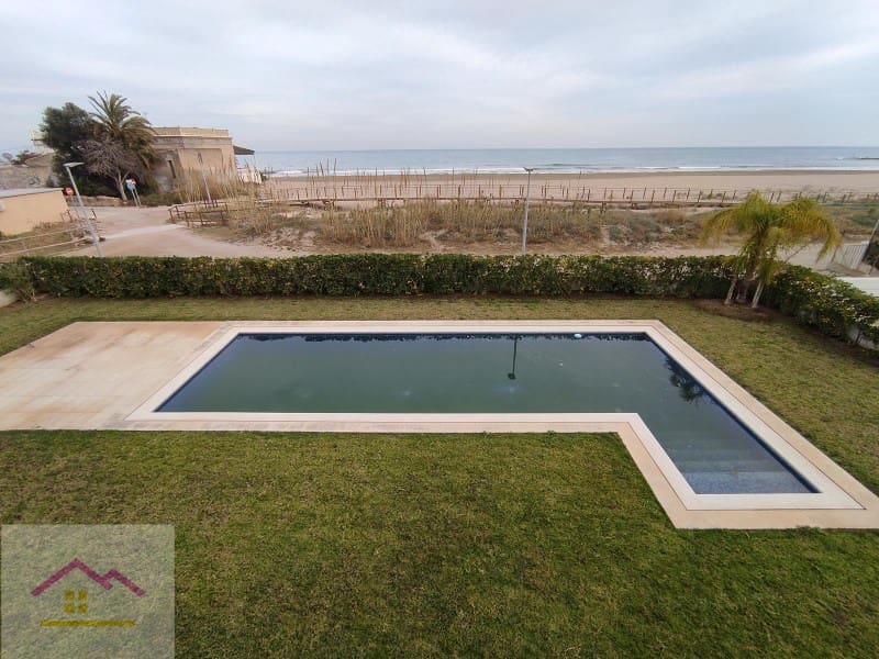 3 bedroom Semi-detached Villa for sale in Alcossebre with pool garage - € 1,950,000 (Ref: 9841175)