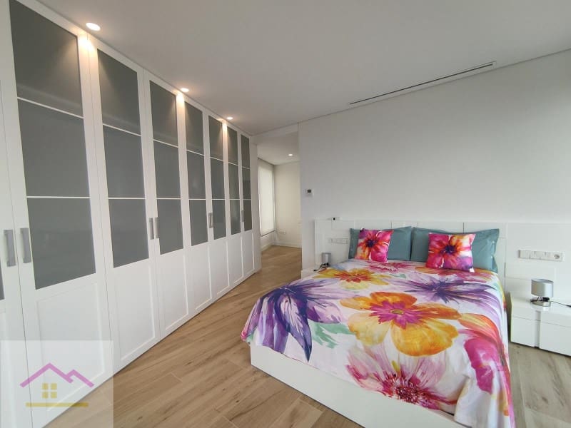 3 bedroom Semi-detached Villa for sale in Alcossebre with pool garage - € 1,950,000 (Ref: 9841175)