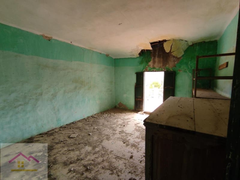4 bedroom Finca/Country House for sale in Castello de la Plana - € 375,000 (Ref: 9841176)