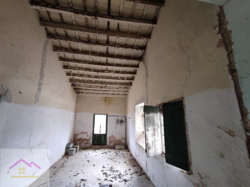 4 bedroom Finca/Country House for sale in Castello de la Plana - € 375,000 (Ref: 9841176)