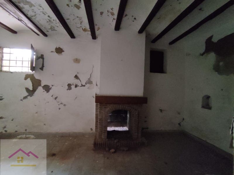 4 bedroom Finca/Country House for sale in Castello de la Plana - € 375,000 (Ref: 9841176)