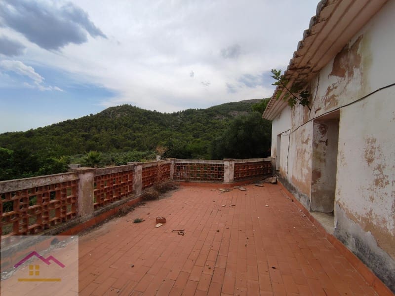4 bedroom Finca/Country House for sale in Castello de la Plana - € 375,000 (Ref: 9841176)