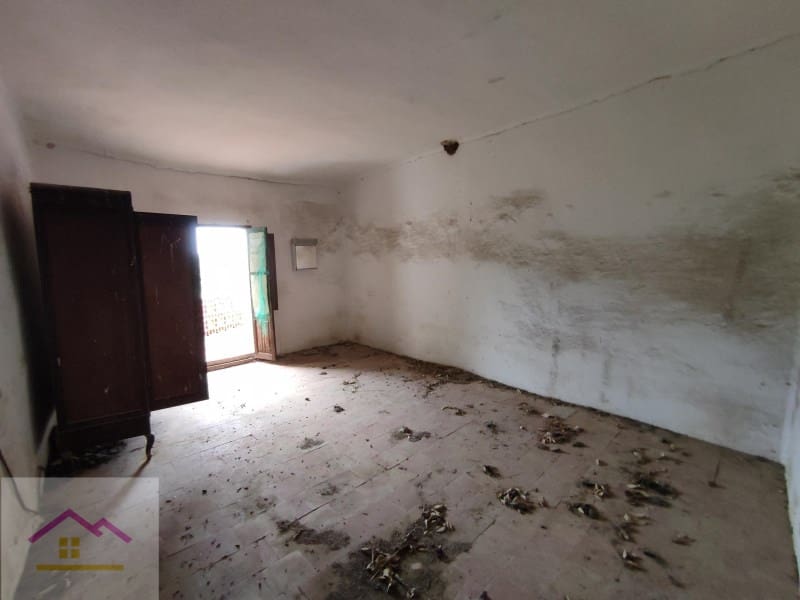 4 bedroom Finca/Country House for sale in Castello de la Plana - € 375,000 (Ref: 9841176)