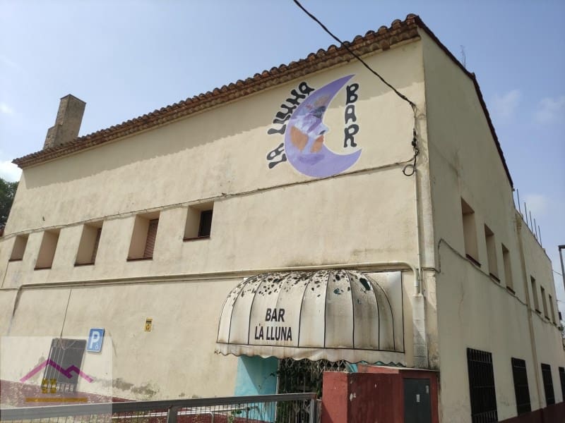 12 soveværelse Hotel til salg i Ulldecona med swimmingpool garage - € 660.000 (Ref: 9841177)