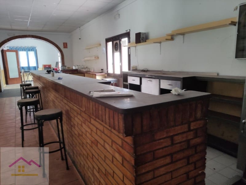12 soveværelse Hotel til salg i Ulldecona med swimmingpool garage - € 660.000 (Ref: 9841177)