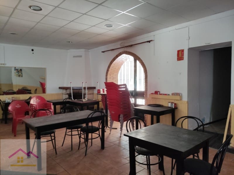 12 soveværelse Hotel til salg i Ulldecona med swimmingpool garage - € 660.000 (Ref: 9841177)