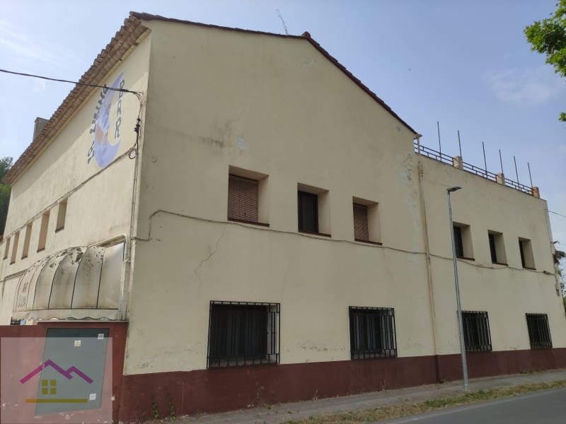 12 soveværelse Hotel til salg i Ulldecona med swimmingpool garage - € 660.000 (Ref: 9841177)