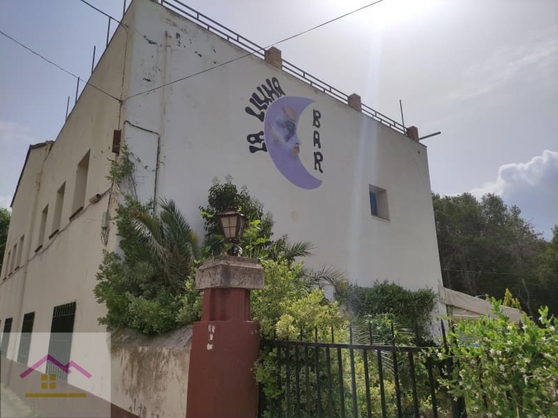 12 soveværelse Hotel til salg i Ulldecona med swimmingpool garage - € 660.000 (Ref: 9841177)