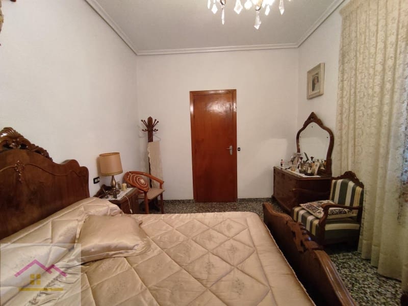 5 sovrum Hus till salu i Alcala de Xivert med garage - 270 000 € (Ref: 9841178)