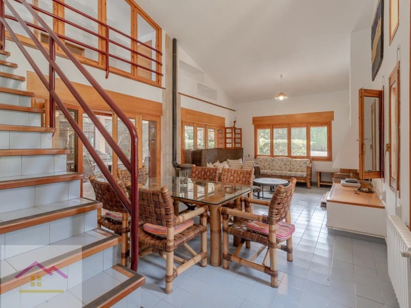 4 bedroom Villa for sale in L'Alcora with pool garage - € 460,000 (Ref: 9841179)