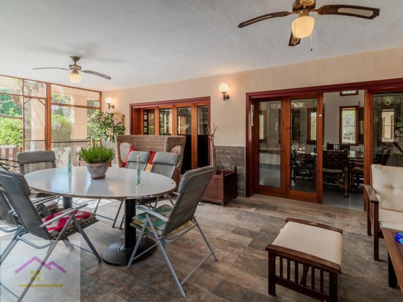 4 bedroom Villa for sale in L'Alcora with pool garage - € 460,000 (Ref: 9841179)