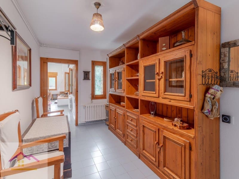 4 bedroom Villa for sale in L'Alcora with pool garage - € 460,000 (Ref: 9841179)