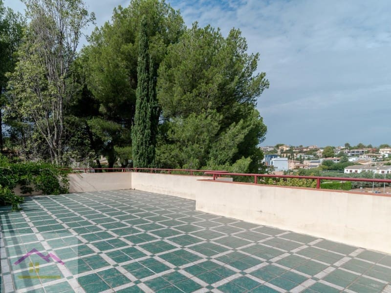 4 bedroom Villa for sale in L'Alcora with pool garage - € 460,000 (Ref: 9841179)