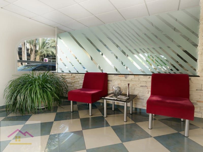 Hôtel à vendre à Gandia - 2 700 000 € (Ref: 9841180)