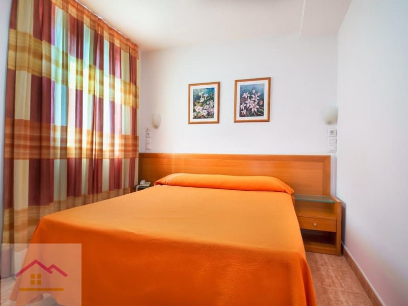 Hôtel à vendre à Gandia - 2 700 000 € (Ref: 9841180)