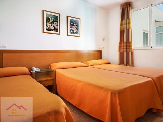 Hotell til salgs i Gandia - € 2 700 000 (Ref: 9841180)