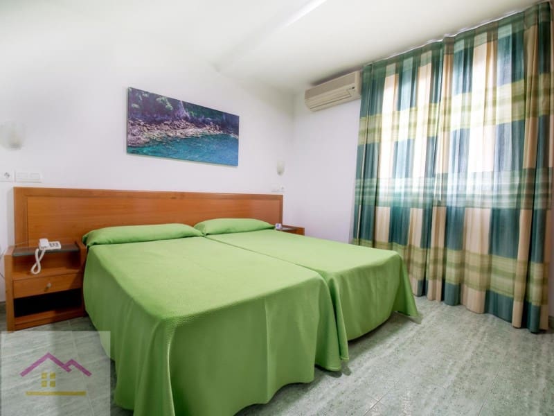 Hôtel à vendre à Gandia - 2 700 000 € (Ref: 9841180)