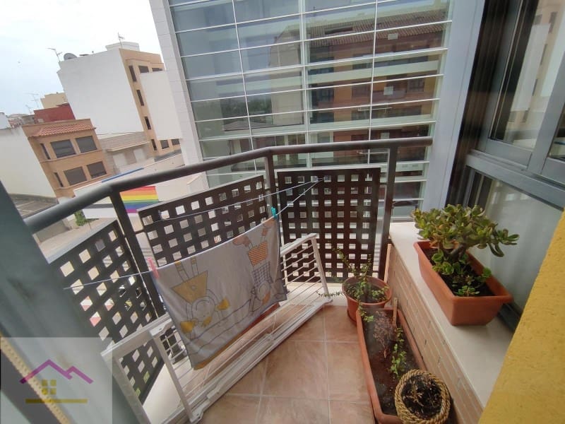3 bedroom Flat for sale in Oropesa  with garage - € 207,260 (Ref: 9841182)