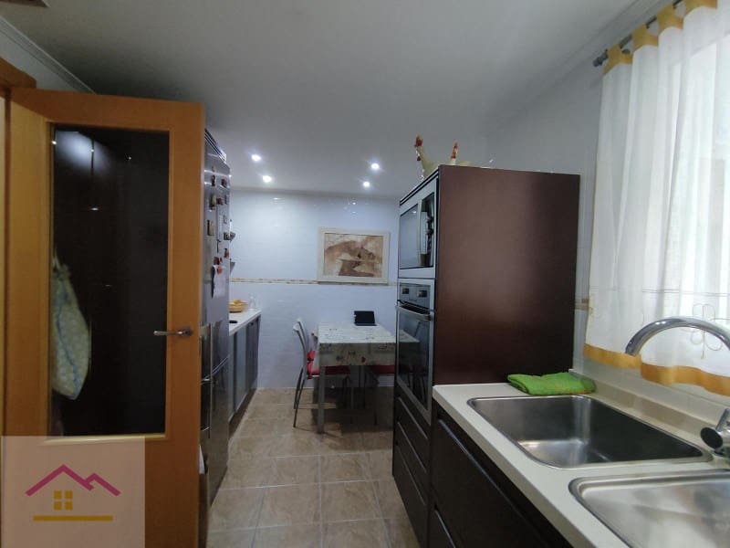 3 bedroom Flat for sale in Oropesa  with garage - € 207,260 (Ref: 9841182)