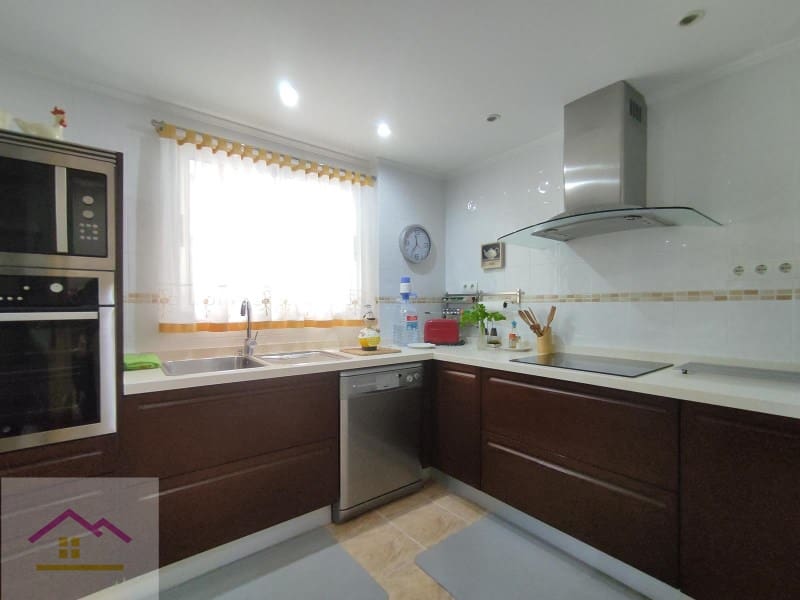 3 bedroom Flat for sale in Oropesa  with garage - € 207,260 (Ref: 9841182)