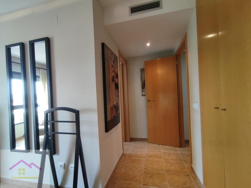 3 bedroom Flat for sale in Oropesa  with garage - € 207,260 (Ref: 9841182)