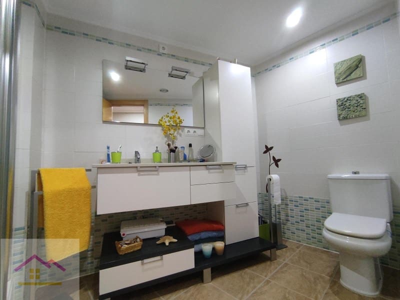 3 bedroom Flat for sale in Oropesa  with garage - € 207,260 (Ref: 9841182)