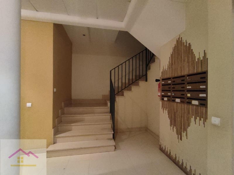 3 bedroom Flat for sale in Oropesa  with garage - € 207,260 (Ref: 9841182)