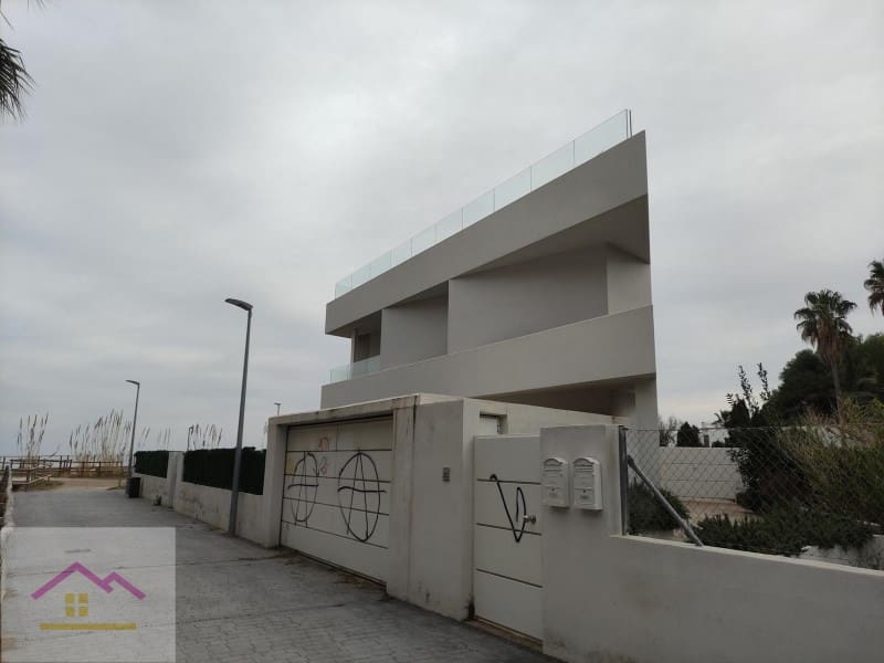 3 bedroom Semi-detached Villa for sale in Alcossebre with pool garage - € 990,000 (Ref: 9841183)