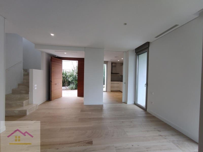3 bedroom Semi-detached Villa for sale in Alcossebre with pool garage - € 990,000 (Ref: 9841183)