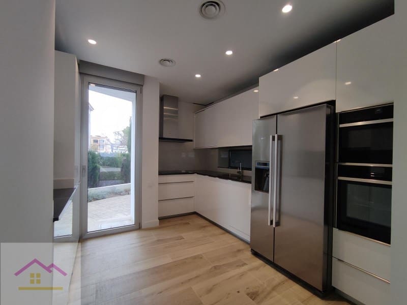 3 bedroom Semi-detached Villa for sale in Alcossebre with pool garage - € 990,000 (Ref: 9841183)