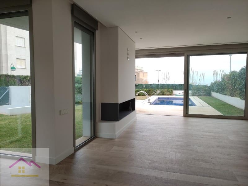 3 bedroom Semi-detached Villa for sale in Alcossebre with pool garage - € 990,000 (Ref: 9841183)