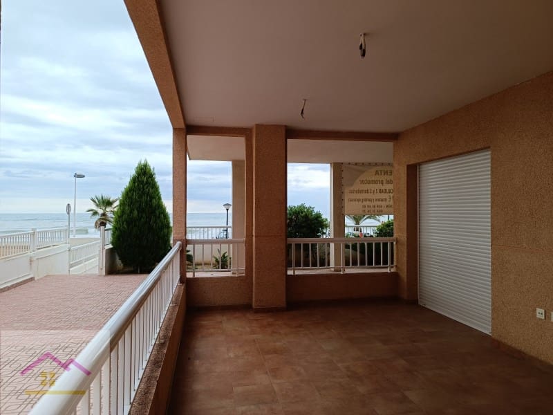 3 Zimmer Strandapartment zu verkaufen in Oropesa  mit Pool - 255.000 € (Ref: 9841186)