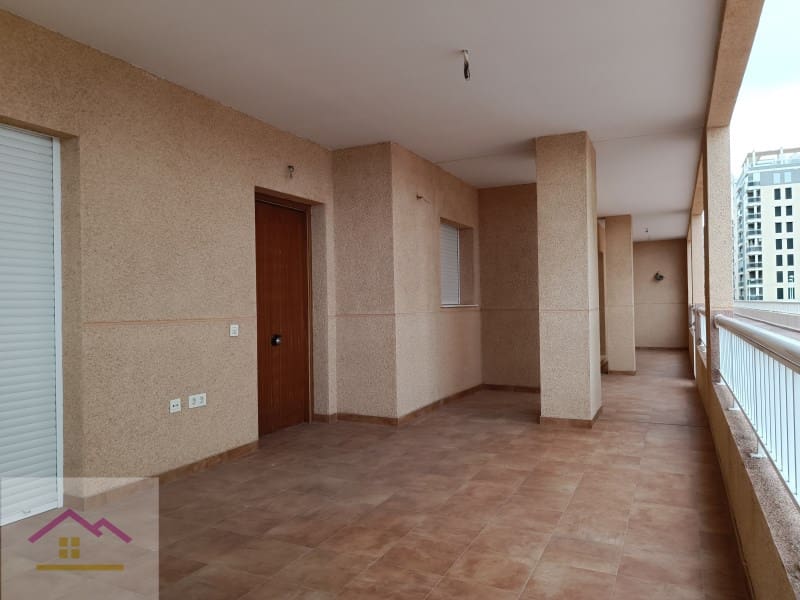 3 Zimmer Strandapartment zu verkaufen in Oropesa  mit Pool - 255.000 € (Ref: 9841186)