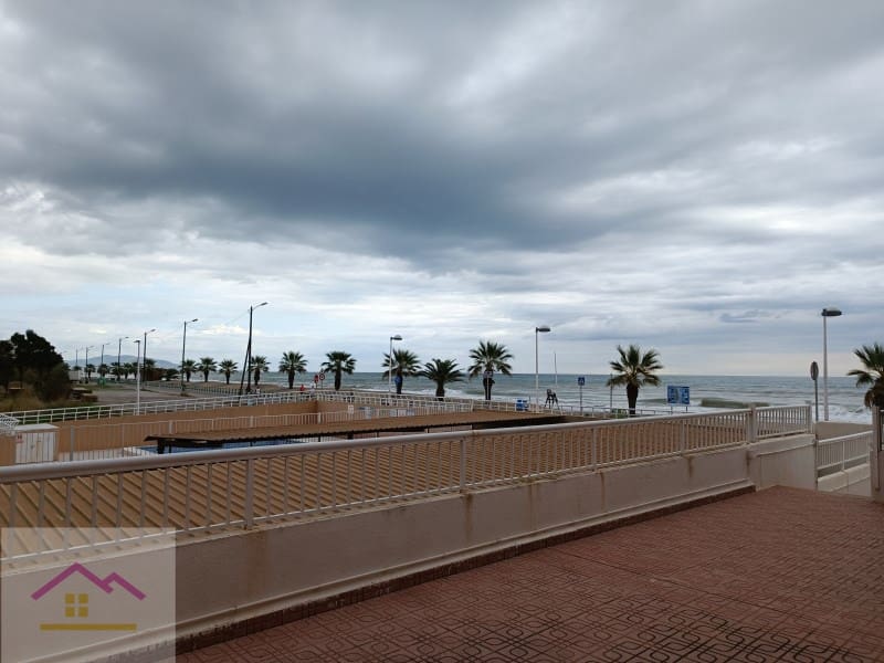 3 Zimmer Strandapartment zu verkaufen in Oropesa  mit Pool - 255.000 € (Ref: 9841186)