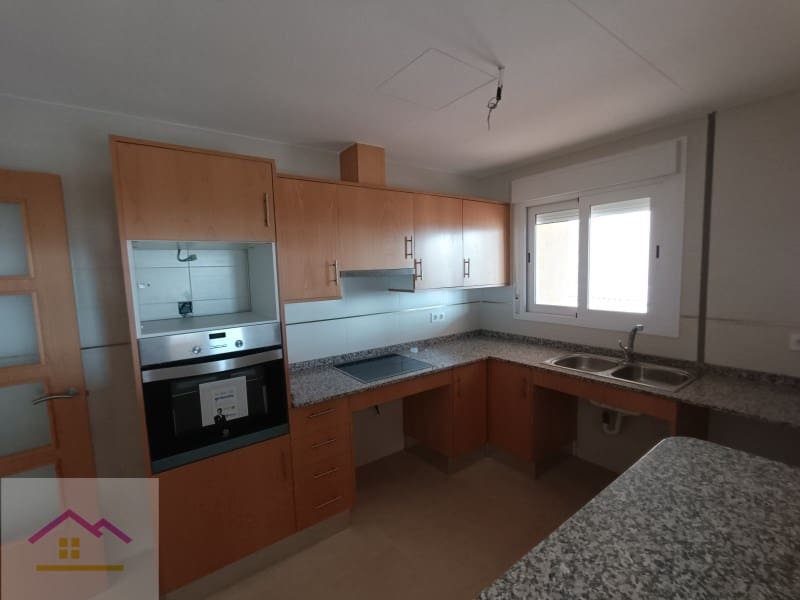 3 Zimmer Strandapartment zu verkaufen in Oropesa  mit Pool - 255.000 € (Ref: 9841186)