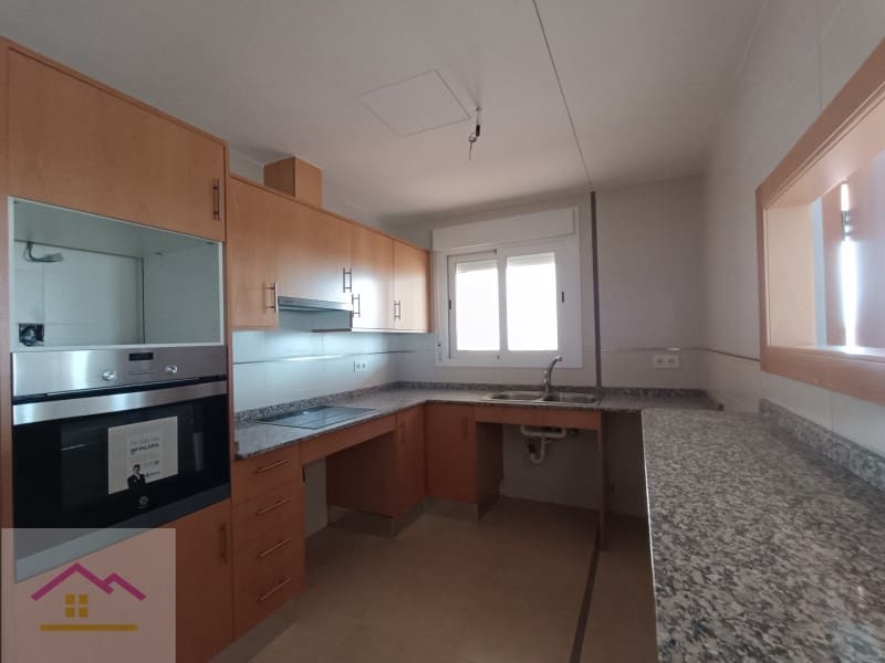 3 Zimmer Strandapartment zu verkaufen in Oropesa  mit Pool - 255.000 € (Ref: 9841186)