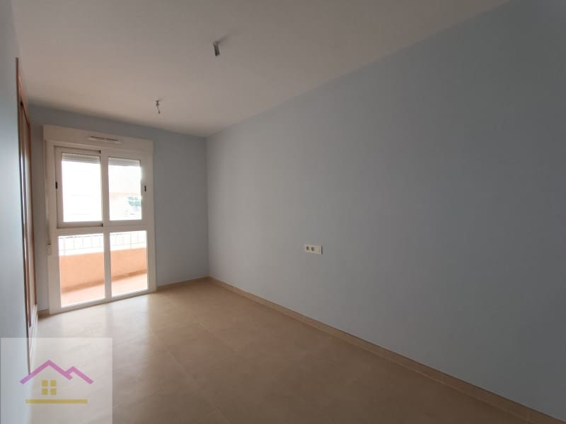 3 Zimmer Strandapartment zu verkaufen in Oropesa  mit Pool - 255.000 € (Ref: 9841186)