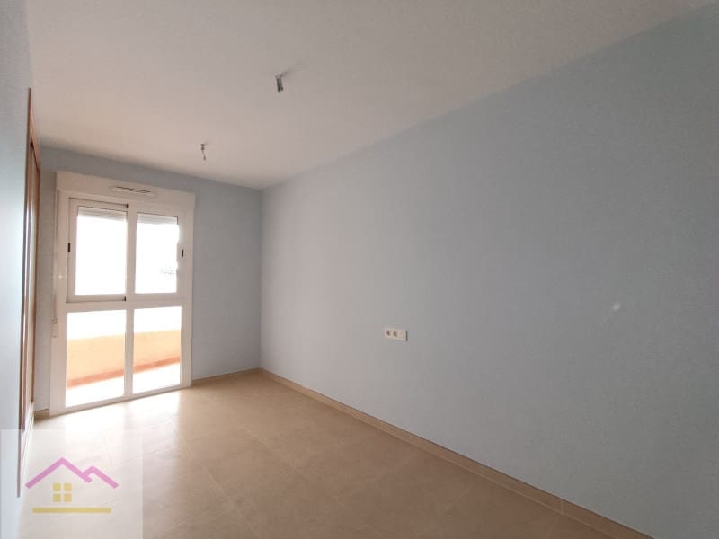 3 Zimmer Strandapartment zu verkaufen in Oropesa  mit Pool - 255.000 € (Ref: 9841186)
