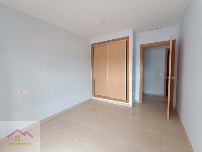 3 bedroom Apartment for sale in Oropesa  with pool - € 250,000 (Ref: 9841187)