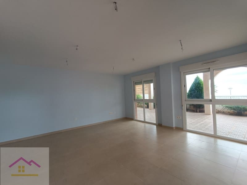 3 bedroom Apartment for sale in Oropesa  with pool - € 250,000 (Ref: 9841187)