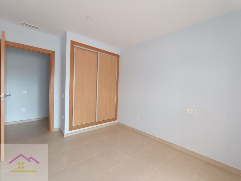 3 bedroom Apartment for sale in Oropesa  with pool - € 250,000 (Ref: 9841187)