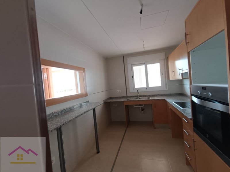 3 bedroom Apartment for sale in Oropesa  with pool - € 250,000 (Ref: 9841187)