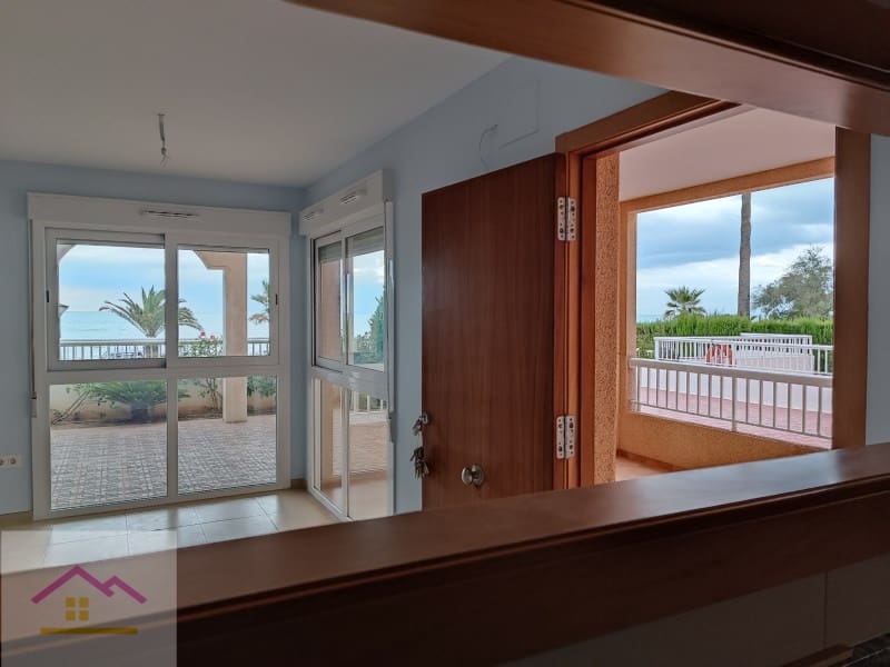 3 bedroom Apartment for sale in Oropesa  with pool - € 250,000 (Ref: 9841187)