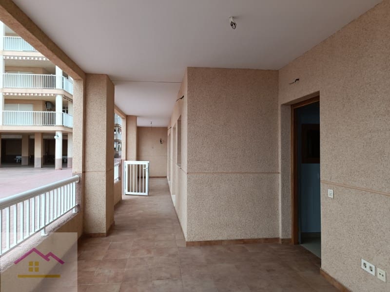 3 bedroom Apartment for sale in Oropesa  with pool - € 250,000 (Ref: 9841187)