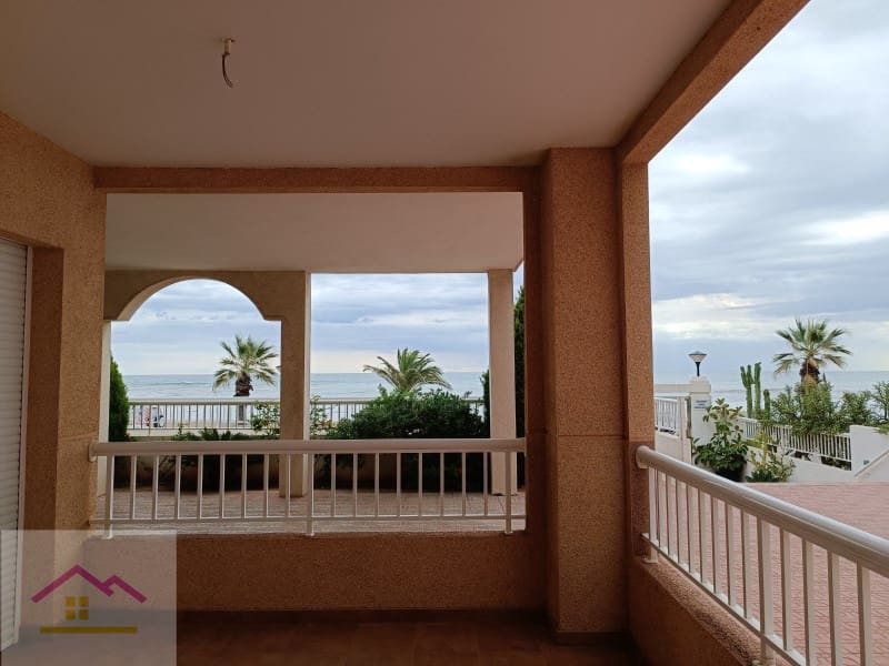 3 bedroom Apartment for sale in Oropesa  with pool - € 250,000 (Ref: 9841187)
